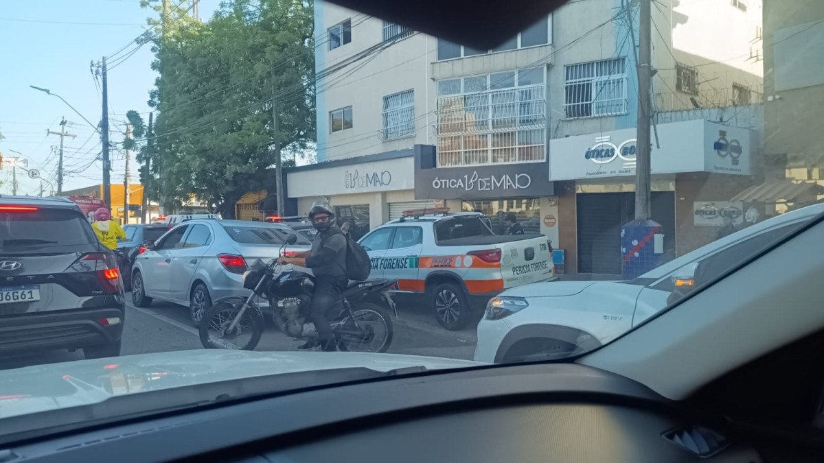 Dono de bar é morto a tiros e homem fica ferido durante ataque em Fortaleza